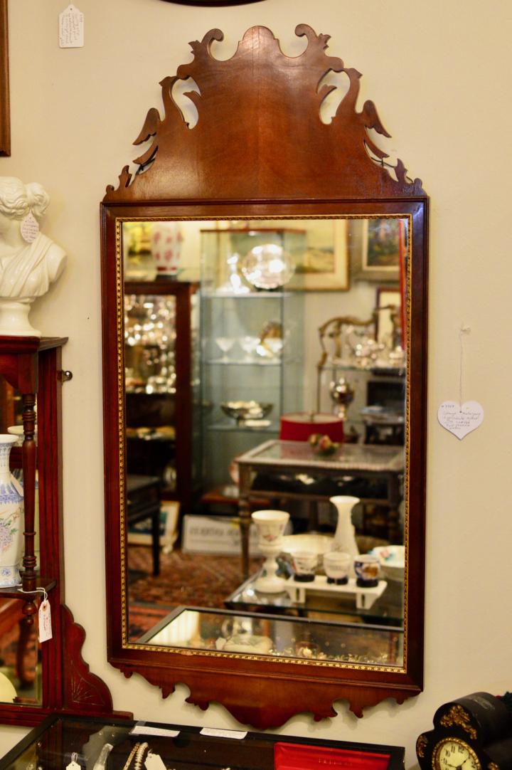 Vintage Mahogany Chippendale Mirror With Carved Pair Of Phoenix Birds Vintage Mahogany Chippendale Mirror