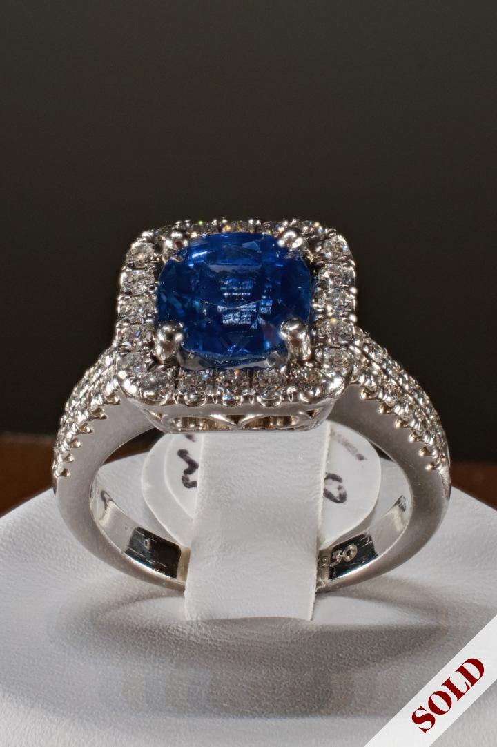 Shop Blue sapphire & diamond ring | Hunt & Gather