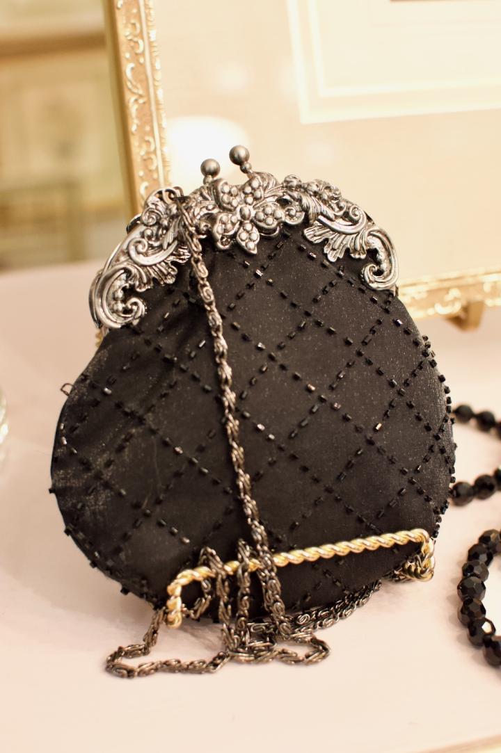 Shop Black beaded purse | Hunt & Gather