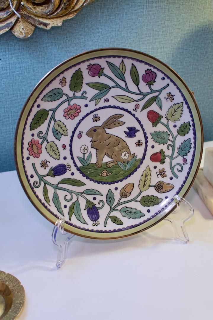 Shop Vintage plate w/ bunny | Hunt & Gather