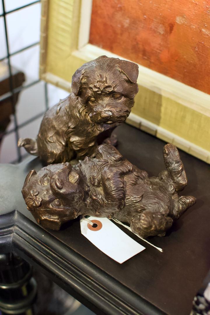 Shop Pair of bronze dog sculptures | Hunt & Gather