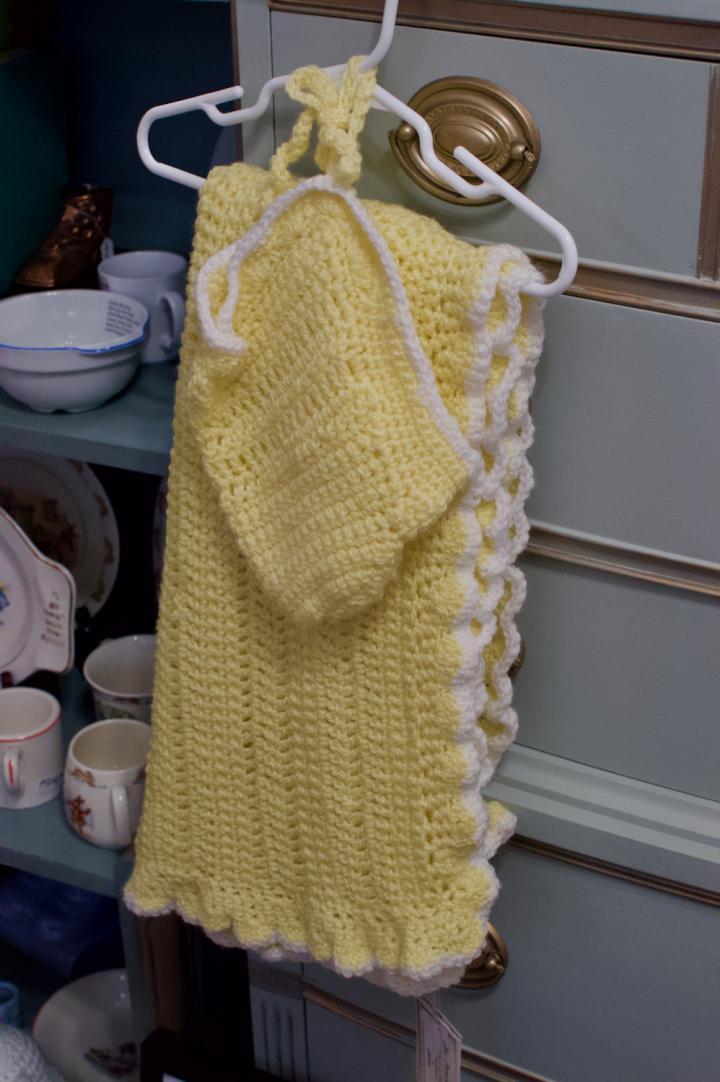 Shop Yellow crochet baby blanket & bonnet | Hunt & Gather