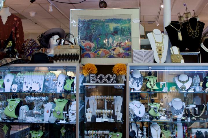 Shop  | Hunt & Gather