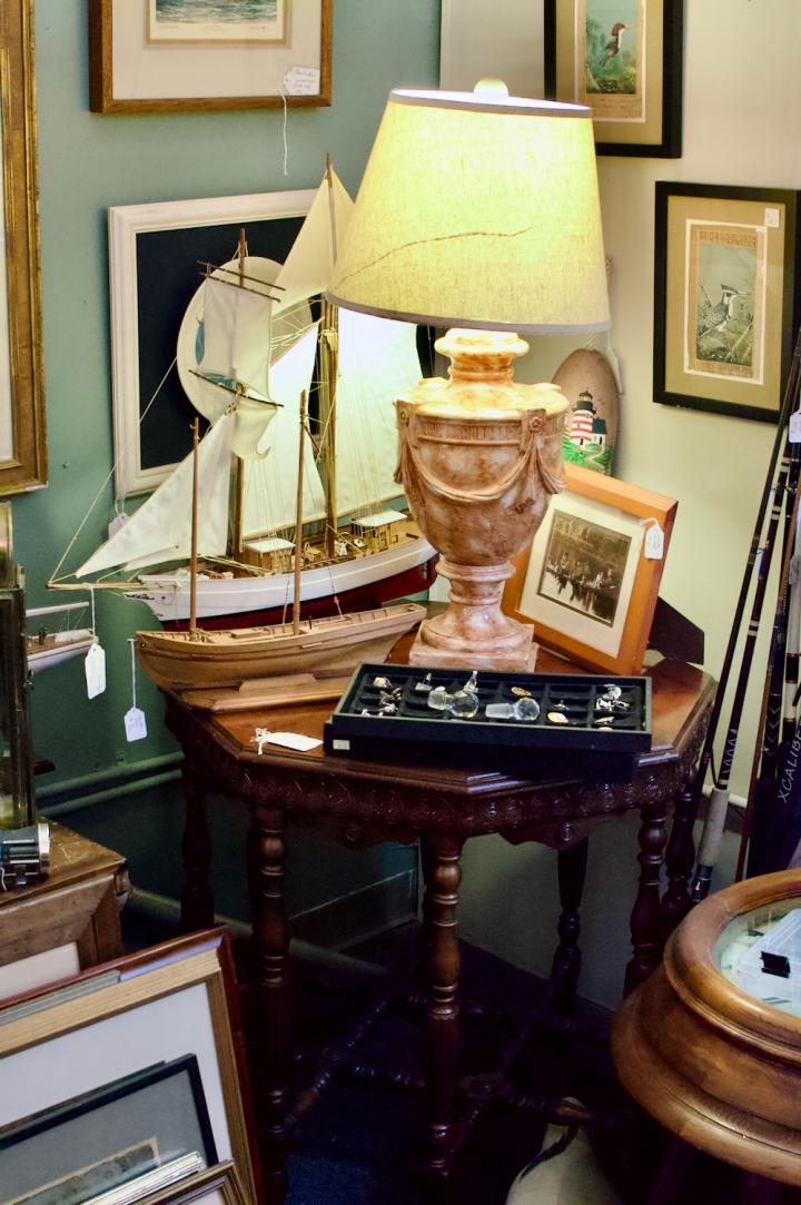 Shop  | Hunt & Gather