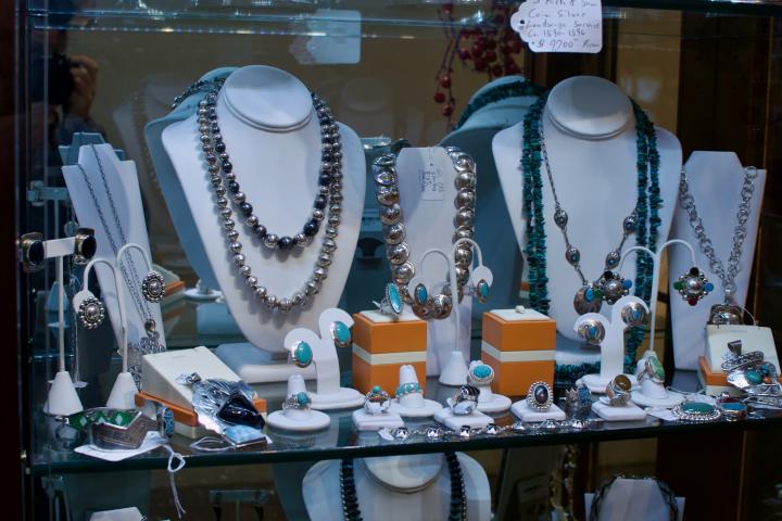 Shop  | Hunt & Gather