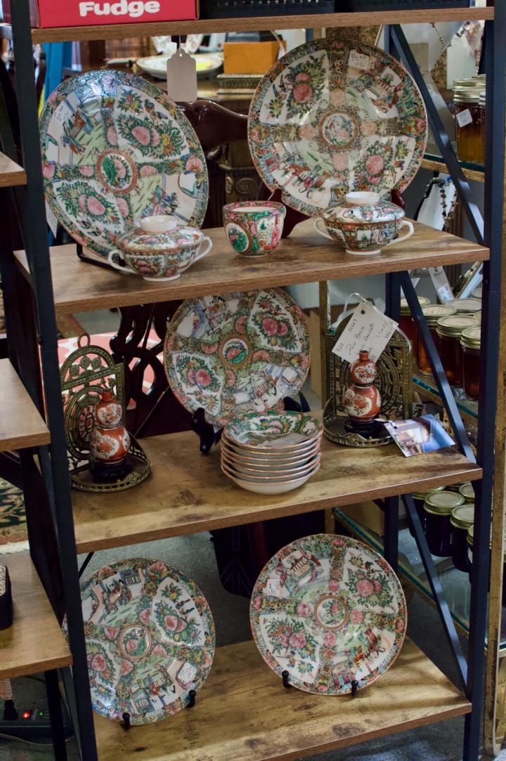 Shop  | Hunt & Gather