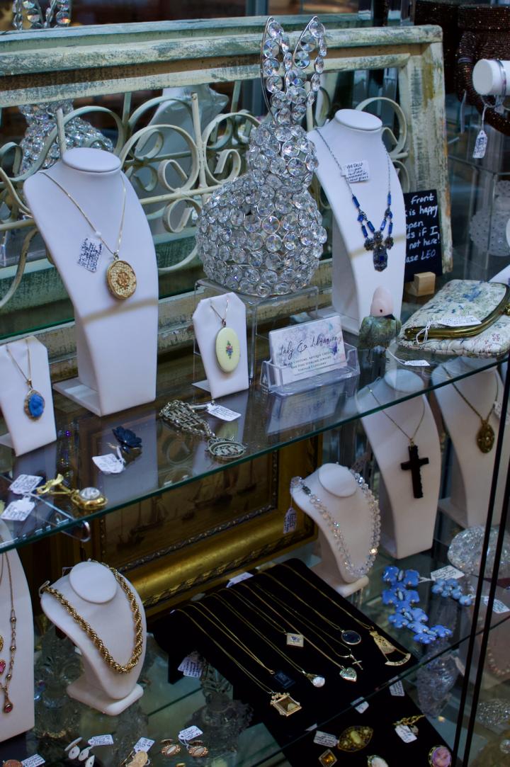 Shop  | Hunt & Gather