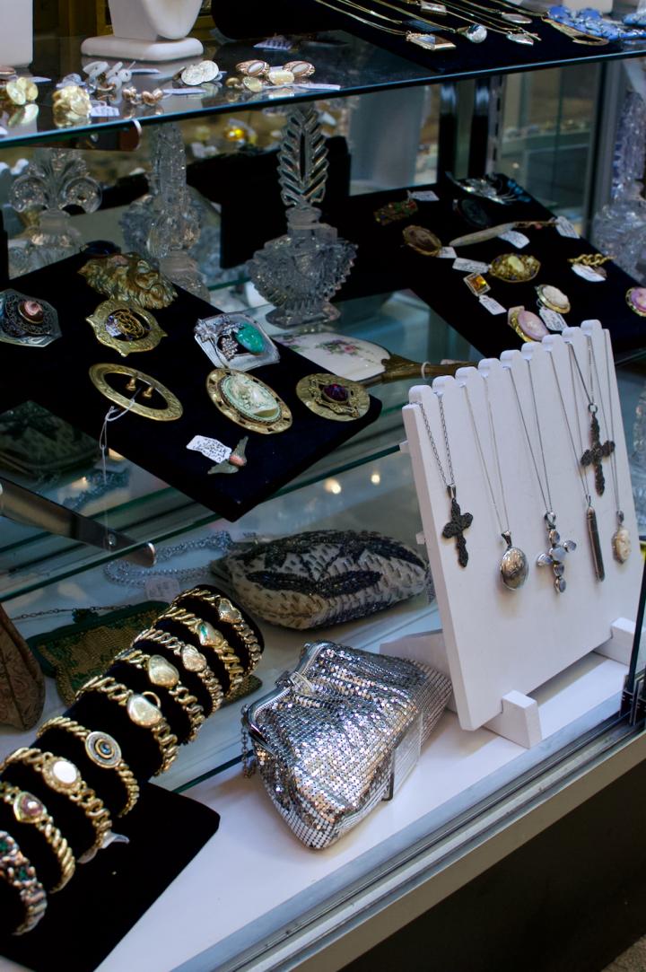 Shop  | Hunt & Gather