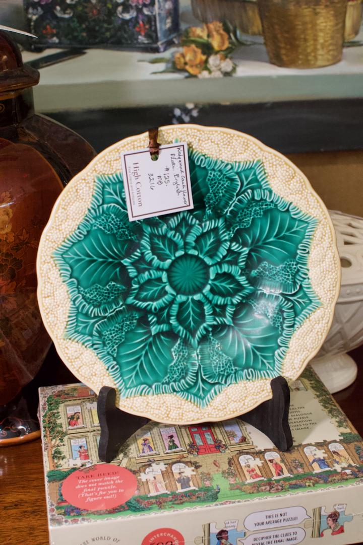 Shop Wedgwood cauliflower plate - English | Hunt & Gather