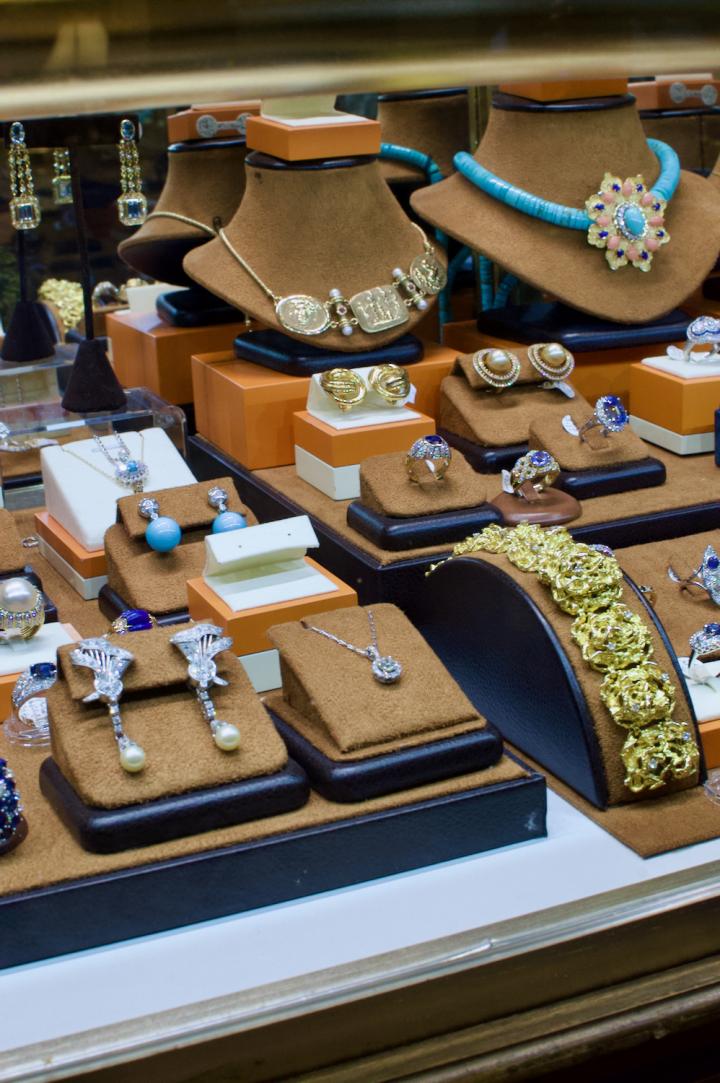Shop  | Hunt & Gather