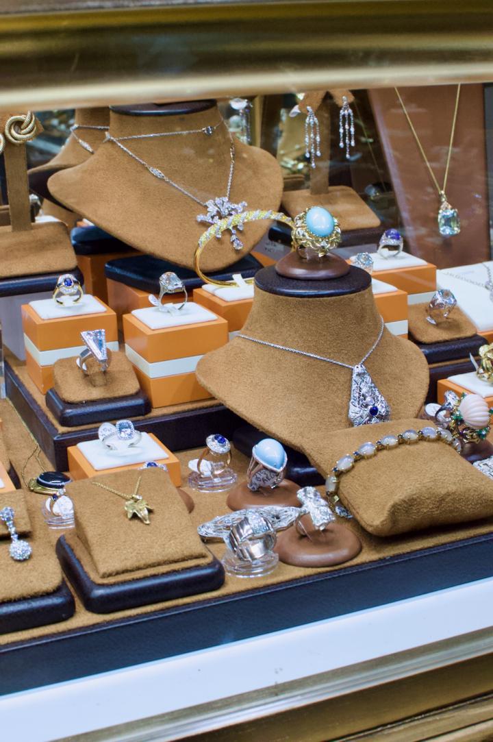 Shop  | Hunt & Gather