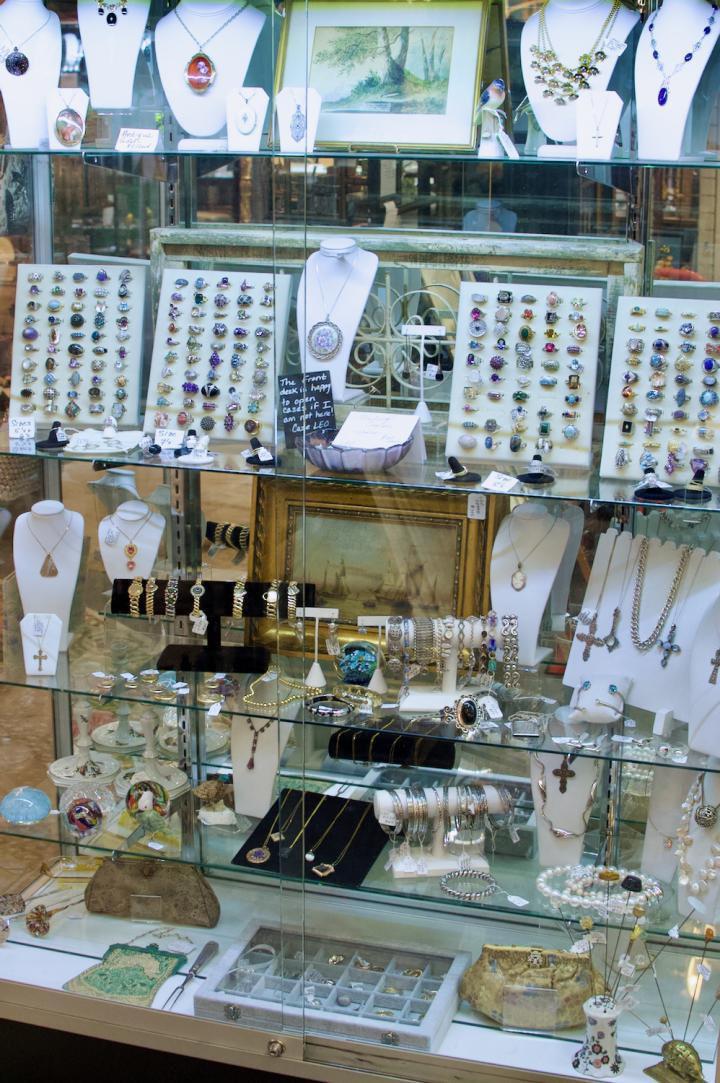 Shop  | Hunt & Gather