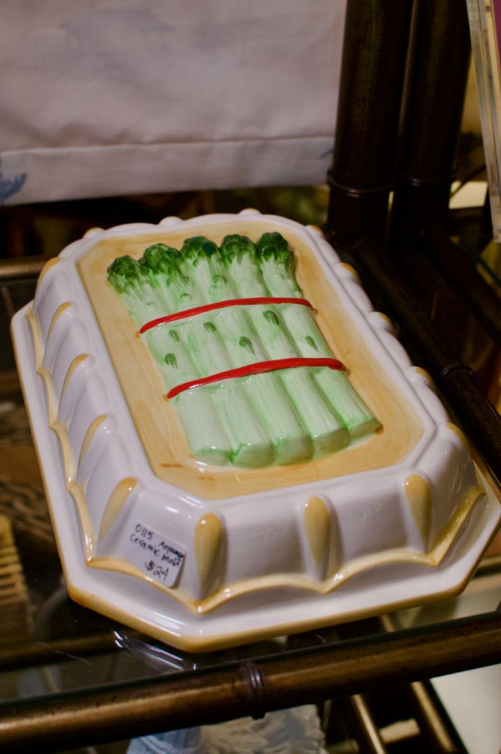 Shop Asparagus ceramic mold | Hunt & Gather
