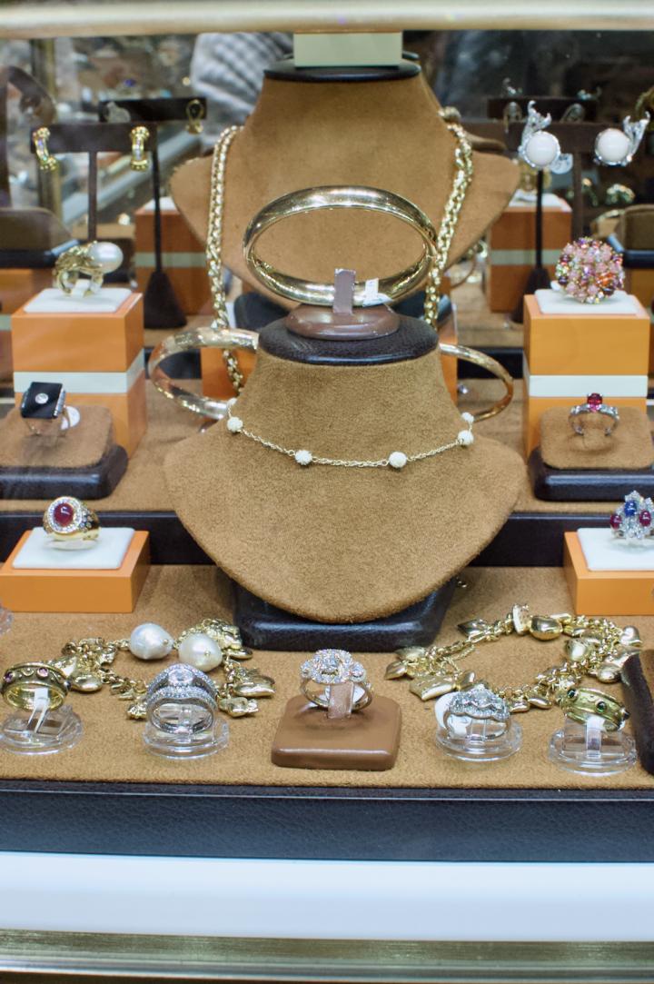 Shop  | Hunt & Gather
