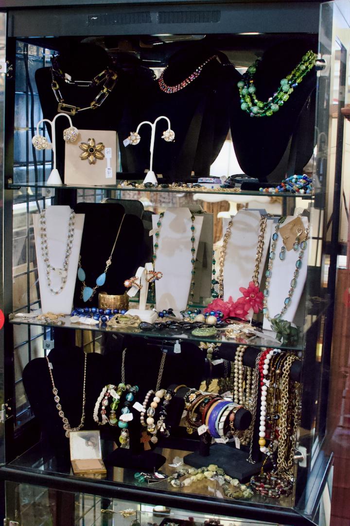 Shop  | Hunt & Gather