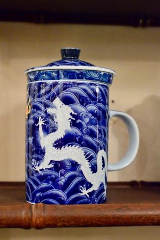 Blue dragon tea mug