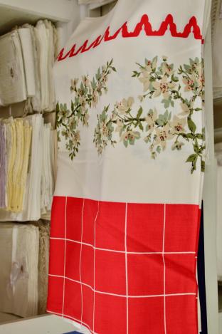 Table cloth - red center w/ tree branches