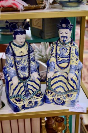 Ping dynasty emperor & empress pair