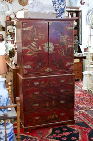 Red chinoiserie cabinet