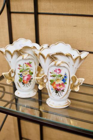 Paris porcelain vase pair