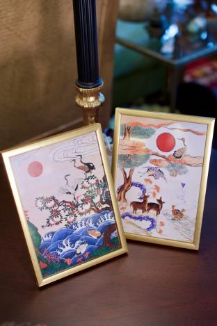 Set of 2 framed Korean prints