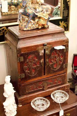 Antique Chinese stationery chest