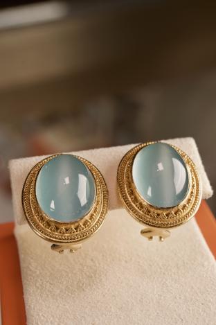22K gold earrings w/ cats eye aquamarine