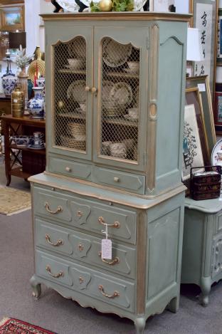 Vintage French provincial 2pc cabinet on chest