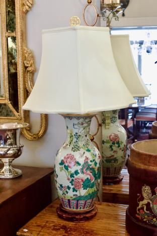 Oriental table lamp