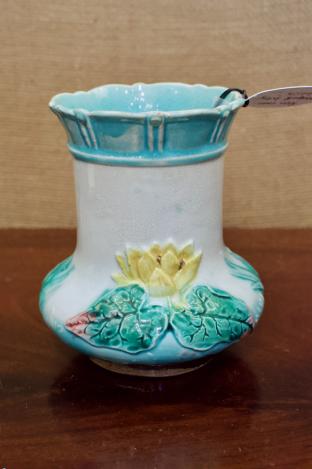 Rare vase - shaped lily majolica