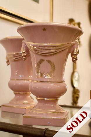 Pink urn