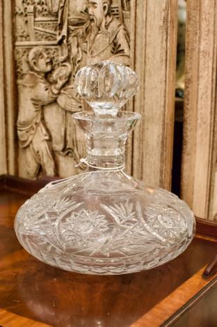 Extra large decanter
