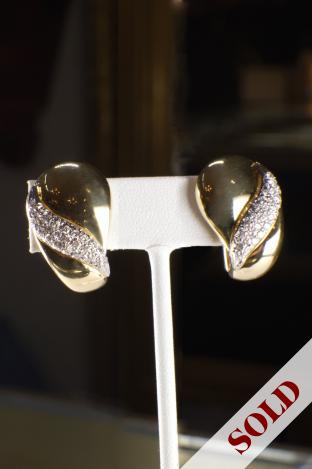 18K gold earrings w/ 1 carat of diamonds