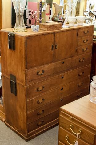 Antique Japanese tansu chest