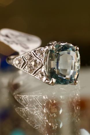 Art Deco platinum aquamarine & diamond ring
