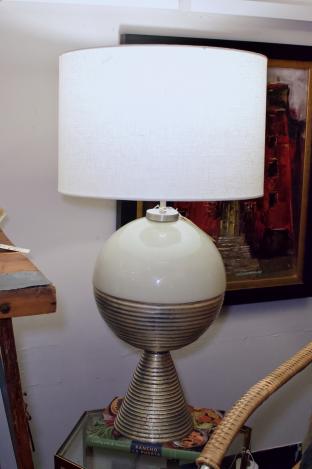 MR Brown orb lamp