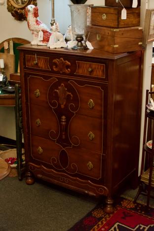 Late deco 4 drawer chest