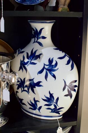 Blue & white vase