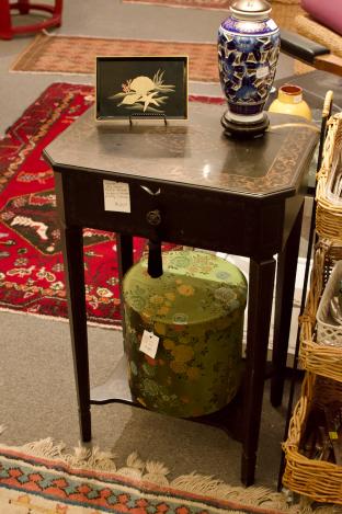 Vintage small black accent table w/ decorative painting