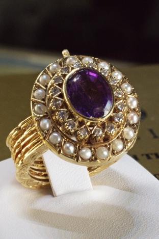 19K gold amethyst & pearl ring / bracelet