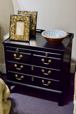 Century black 2 over 2 chest w/ pull out shelf