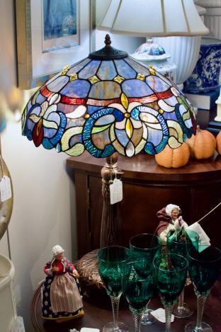 Stained glass lamp