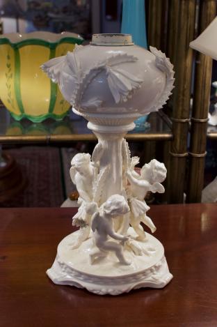 Cherub lamp / candleholder