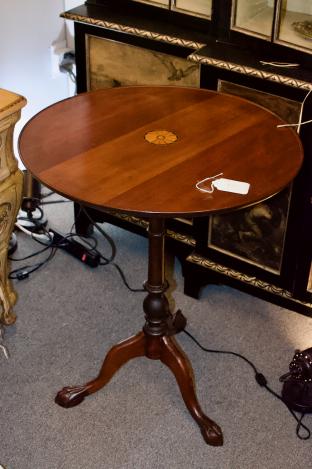 Tilt top table