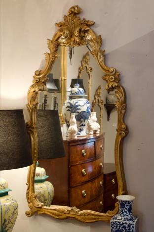 Gilt wood mirror