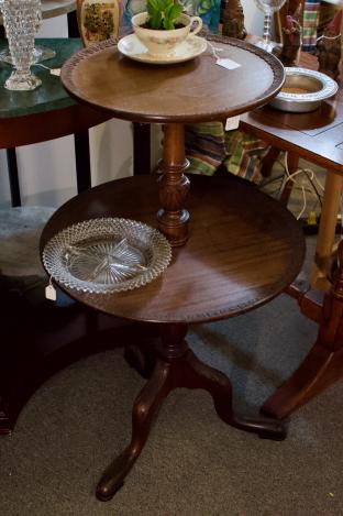 Two-tier table
