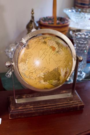 Globe