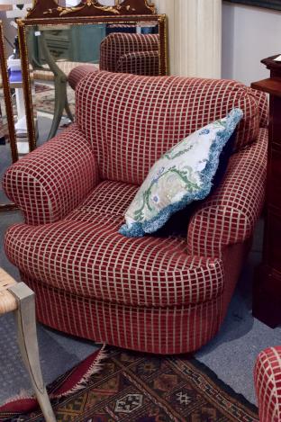 Gorgeous & comfortable Henredon chairs