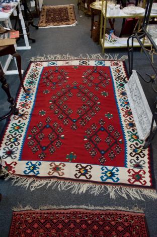 Vintage wool Kilim rug