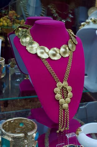 Crown trifari Etruscan revival dangle necklace